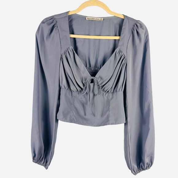 Abercrombie & Fitch Blue Cropped V Neck Top Tie Front Size XS Blouse Smocked - Picture 1 of 7